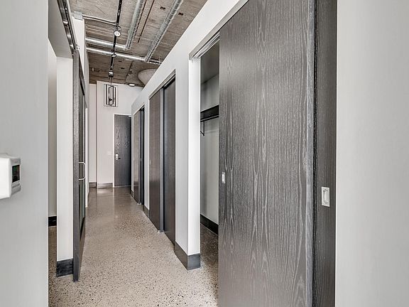 3rd image of 150 26th Ave SE Unit 403