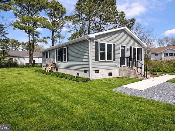 3rd image of 30566 Skipjack Cir