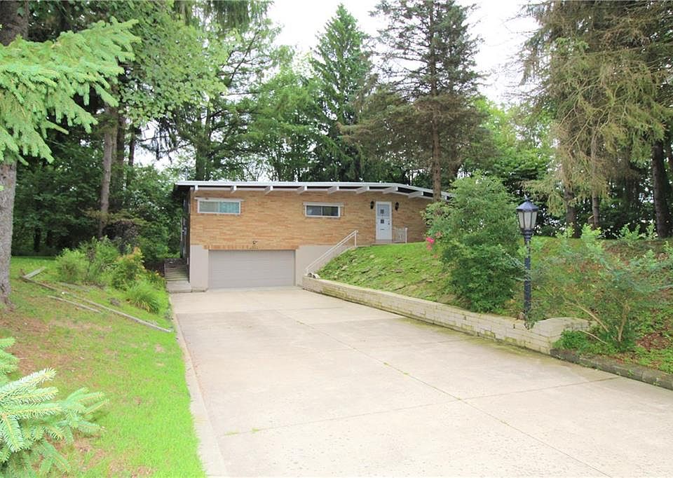 1st image of 2852 Clifton Ave