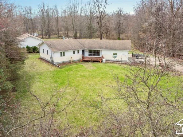 11630 Bunton Rd, Willis, MI 48191