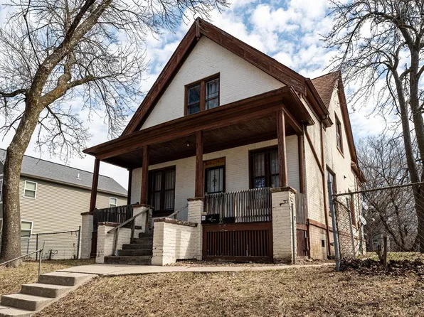 2214 North 40th STREET, Milwaukee, WI 53208