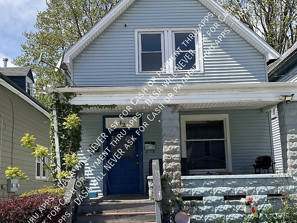 42 Princeton Pl #UPPER