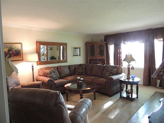 2nd image of 3806 L Ave