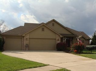 9641 Colchester Ct, Centerville, OH