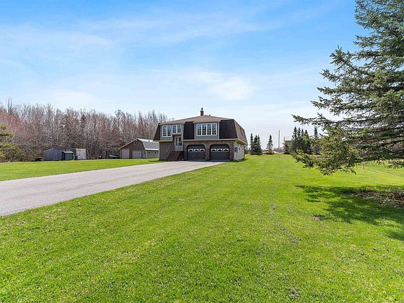 3rd image of 1331 Howlan Rd