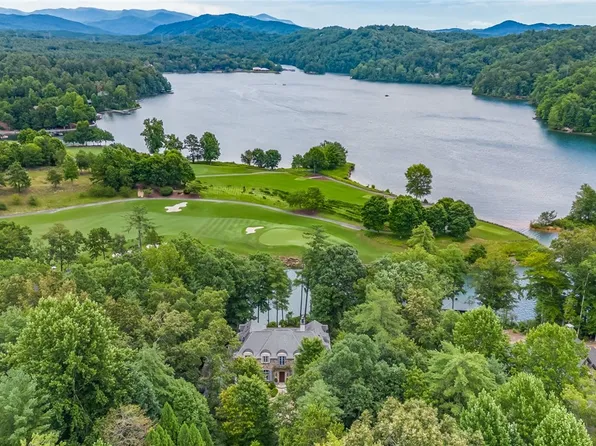 304 Club Cove Way, Sunset, SC 29685