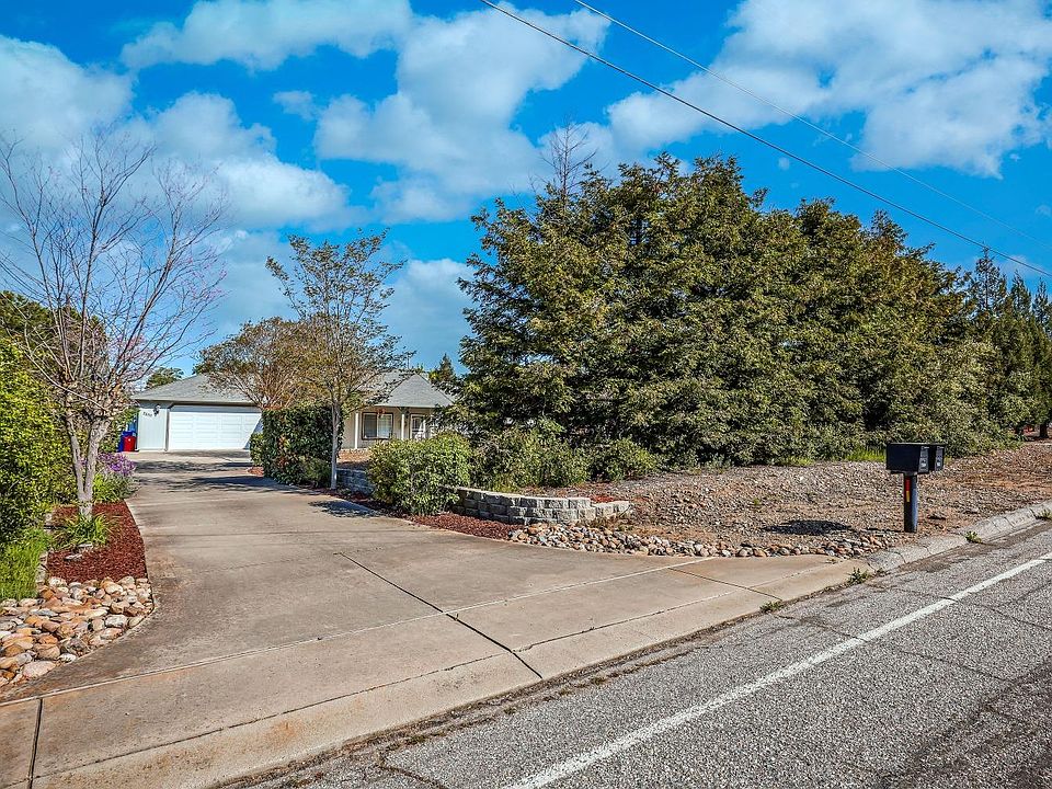 1st image of 2850 Heinemann Dr