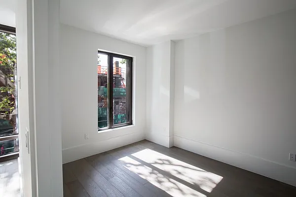 Rented by Platinum Properties | media 39