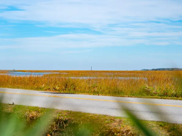 1534 Battery Island Dr, Charleston, SC 29412