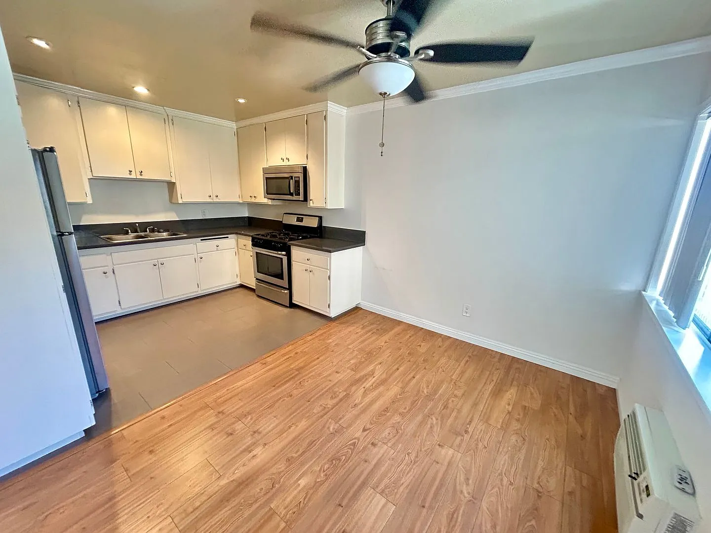 721 Edgewood / 8661 North Beach Keller LLC — Photo 3