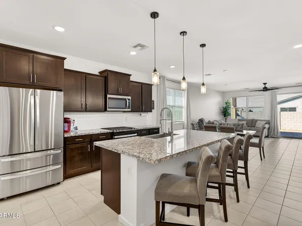 2898 E KIM Drive, San Tan Valley, AZ 85143