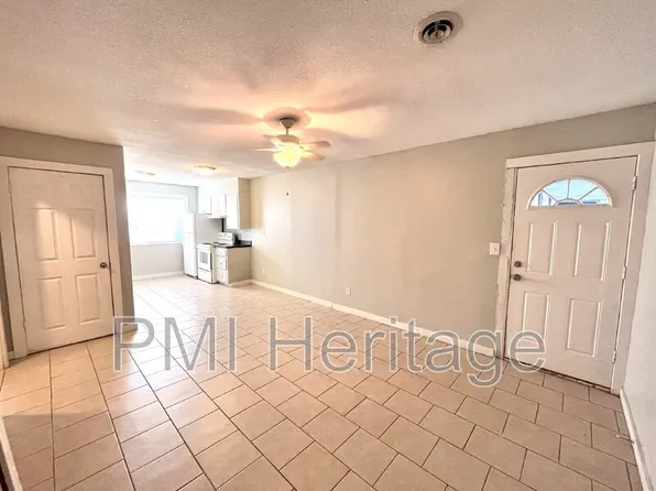 15 W Martin Luther King Jr Blvd #3, Fayetteville, AR 72701