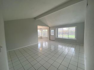 16607 Barcelona Dr, Friendswood, TX 77546