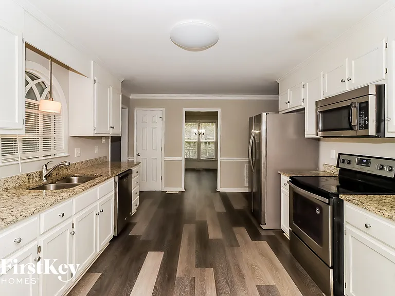 687 Crab Tree Ct SW — Photo 7