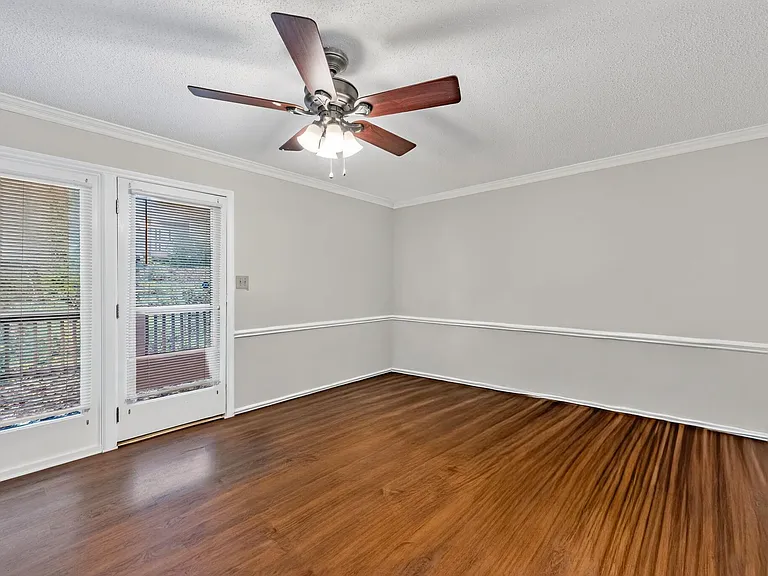 4131 Kaplan Dr — Photo 8