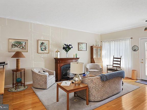 2nd image of 294 Ridgewood Ave