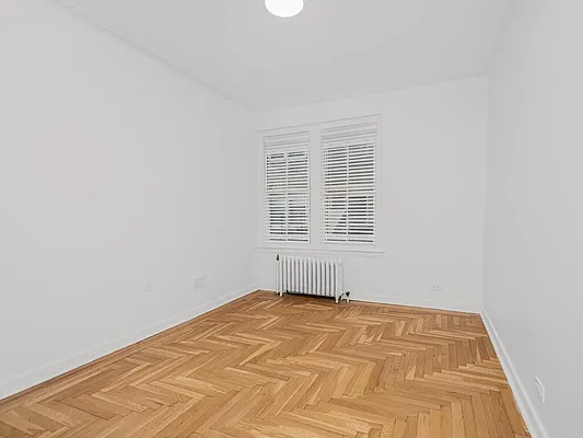 Rented by Re/Max In The City | media 35