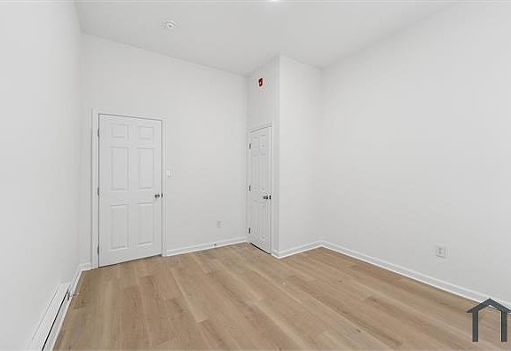 5th image of 1626 N 17th St #1