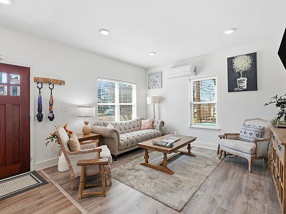 5th image of 708 S 9th St