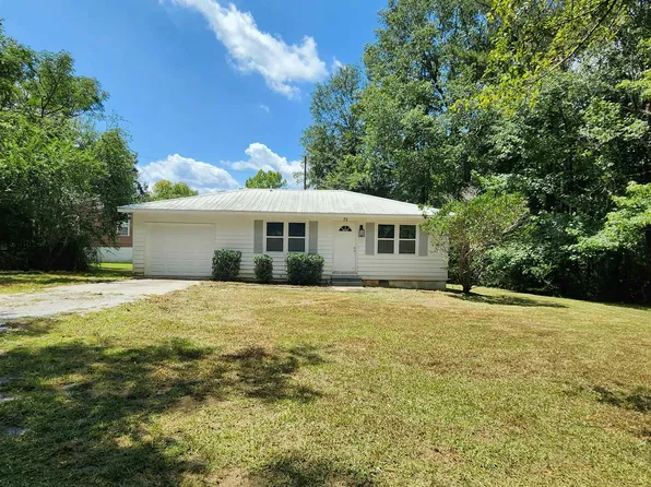 75 Earl St, Childersburg, AL 35044