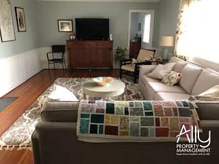 102 Lancaster Ct — Photo 8