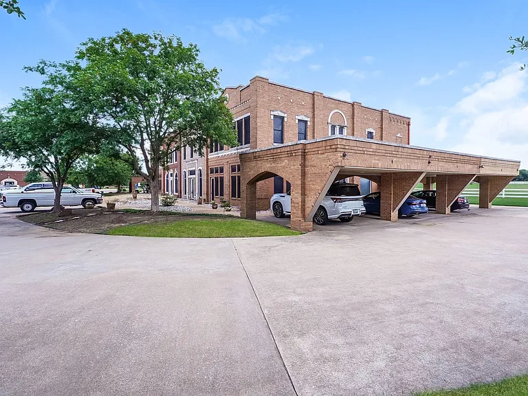 11351 Hilltop Rd — Photo 58
