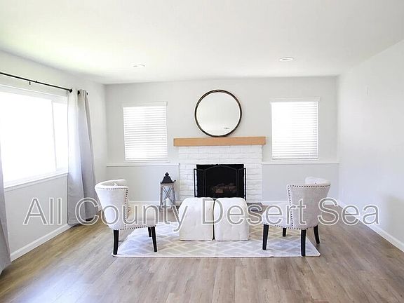 2nd image of 414 13th St APT A