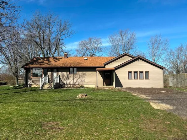 1982 N Meridian Rd, Rockford, IL 61101