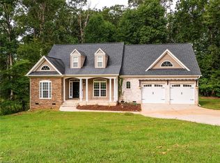 303 Trollinger St, Randleman, NC 27317