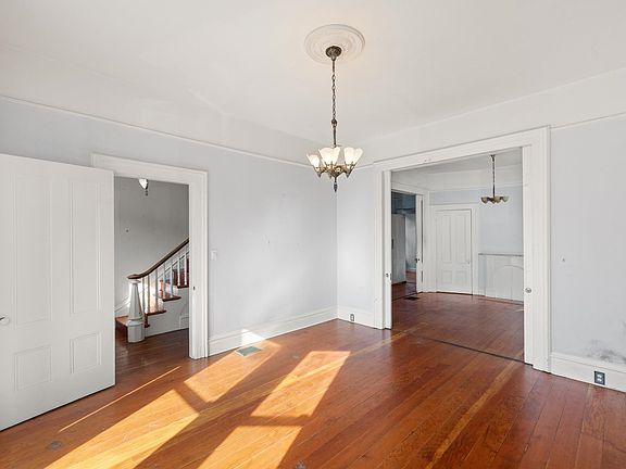 3rd image of 1746 8th St