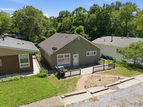 7419 Maple Ave, Gary, IN 46403