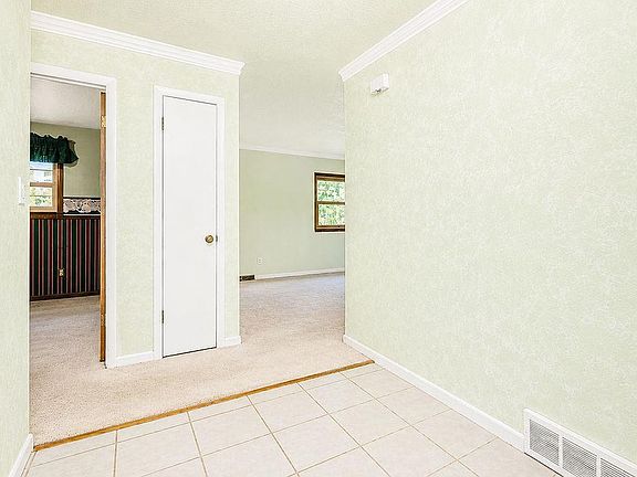 3rd image of 2164 27th Ave