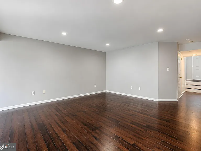 21362 Jettison Dr — Photo 44