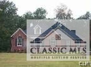 1040 Glenwood Ln, Bogart, GA