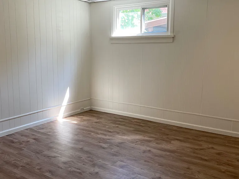 100 Kathleen St #1 — Photo 30