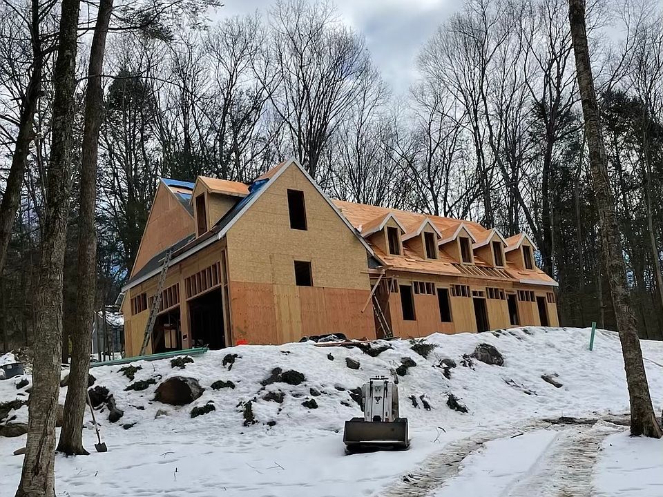 2nd image of 11 Evergreen Drive