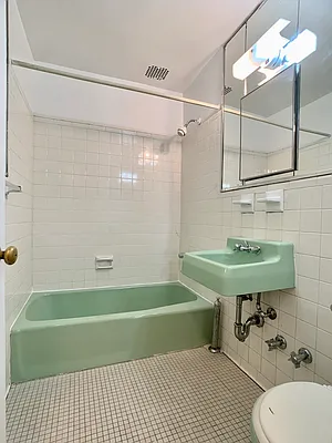 Rented by Building Equity Real Estate LLC | media 23