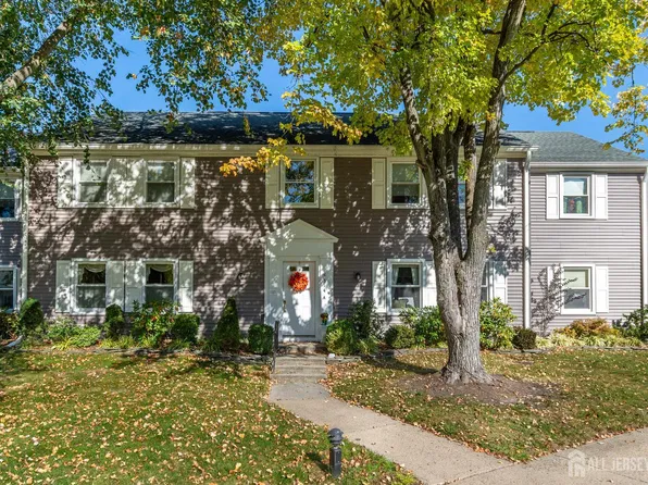 314 Sharon Way #A, Monroe Township, NJ 08831