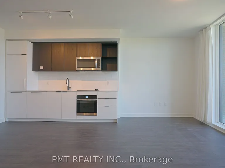 1185 Dupont St #719 — Photo 9