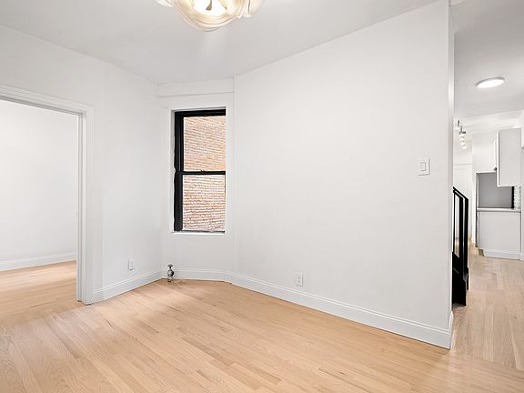 3rd image of 332 E 4th St #36