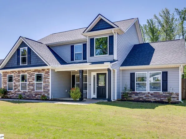 984 Gibbs Rd, Wellford, SC 29385