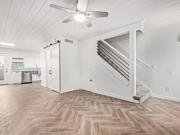 3rd image of 720 S Roosevelt St #1