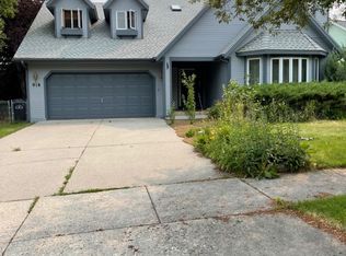 918 Woodland Dr, Bozeman, MT 59718