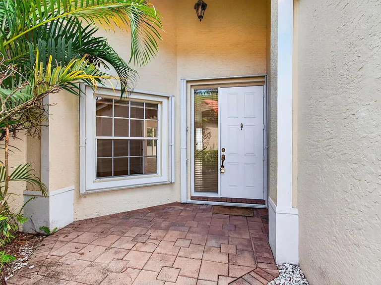 5225 Brookview Dr — Photo 34