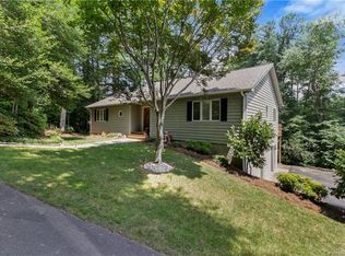 23 Meadow Wood Trl, Fletcher, NC 28732