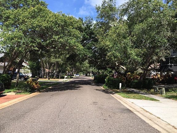 5th image of 1409 Poinsettia Ave