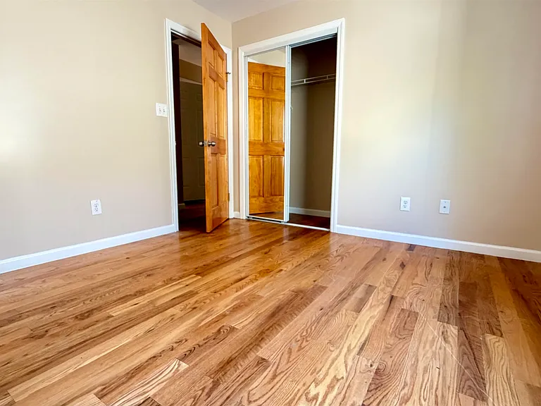 54 Terrace Ave — Photo 5
