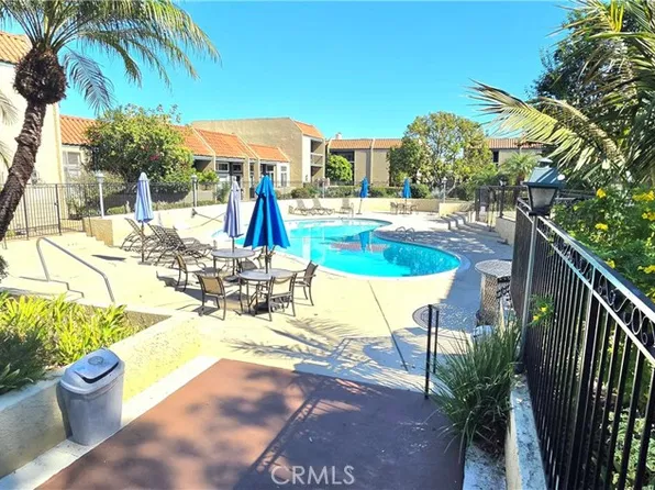 1120 Palo Verde Ave, Long Beach, CA 90815