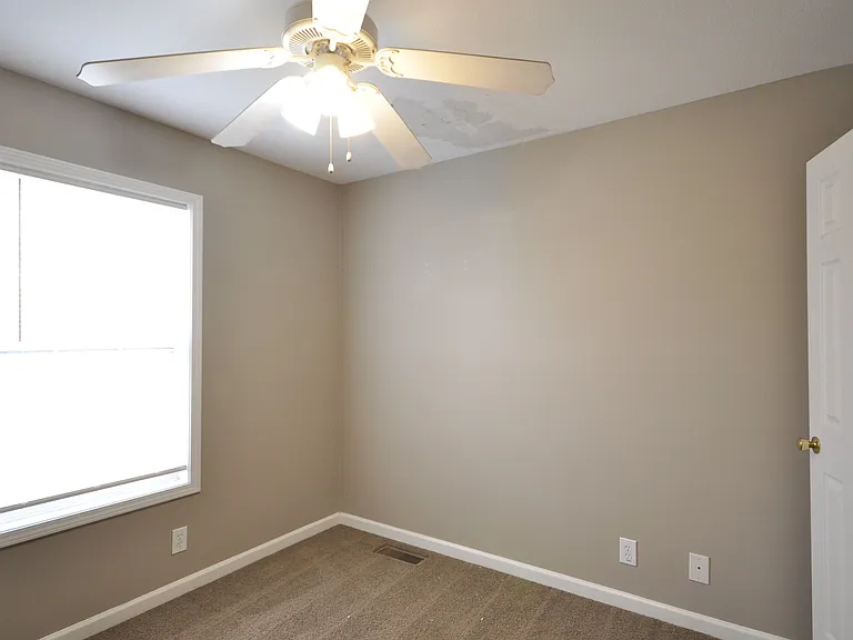 3291 S Senseney Cir — Photo 32