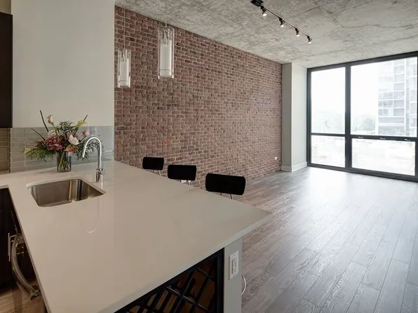 600 S Lasalle St #410, Chicago, IL 60603